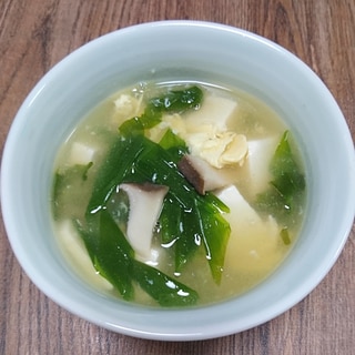 「豆腐メイン」の中華風スープ